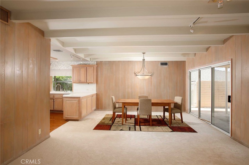 1029 Cornell Drive Burbank, CA 91504 - Photo 10 of 62 Dining room