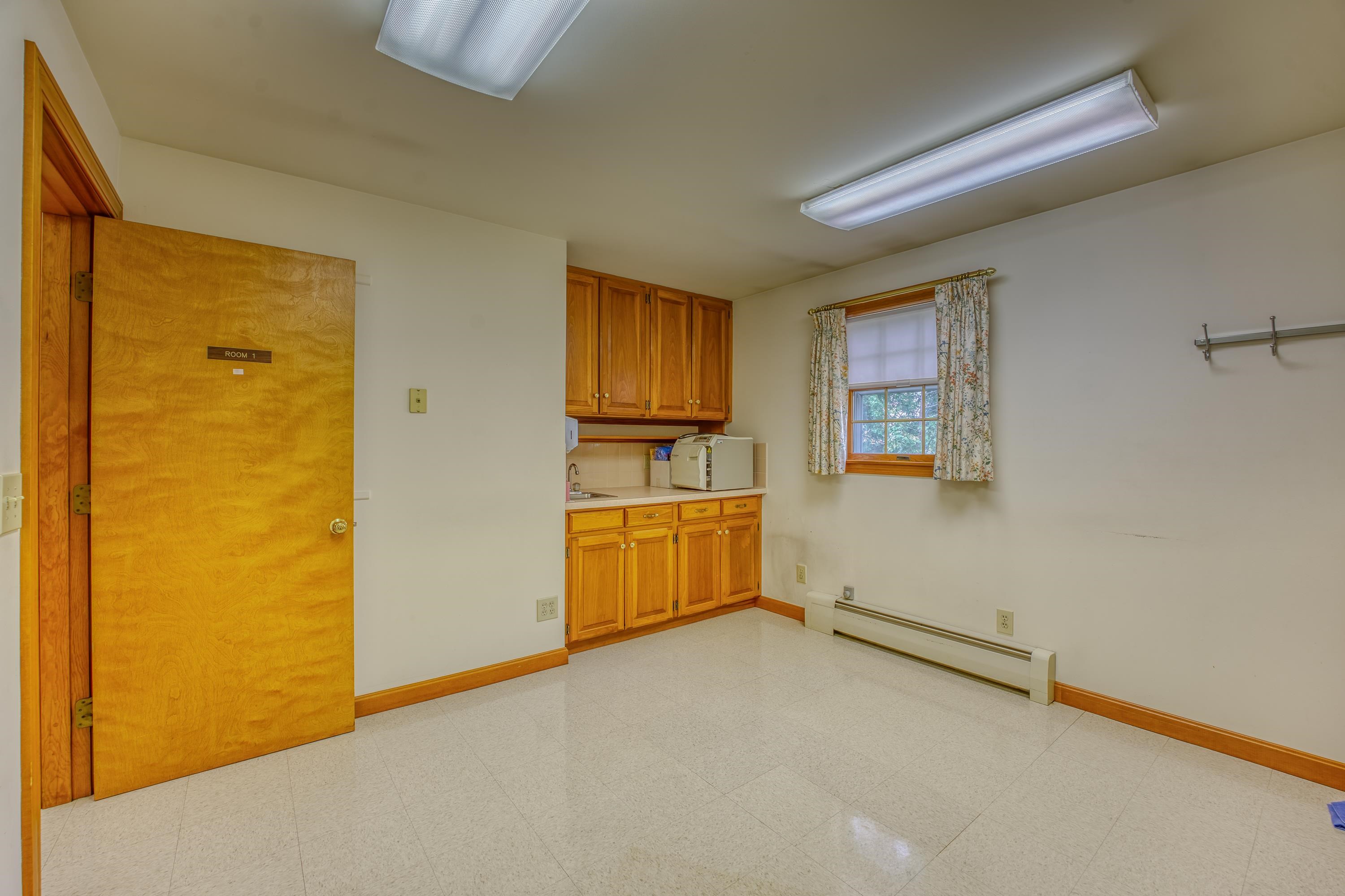 188 Cottage Street Littleton, NH 03561 - Photo 21 of 45