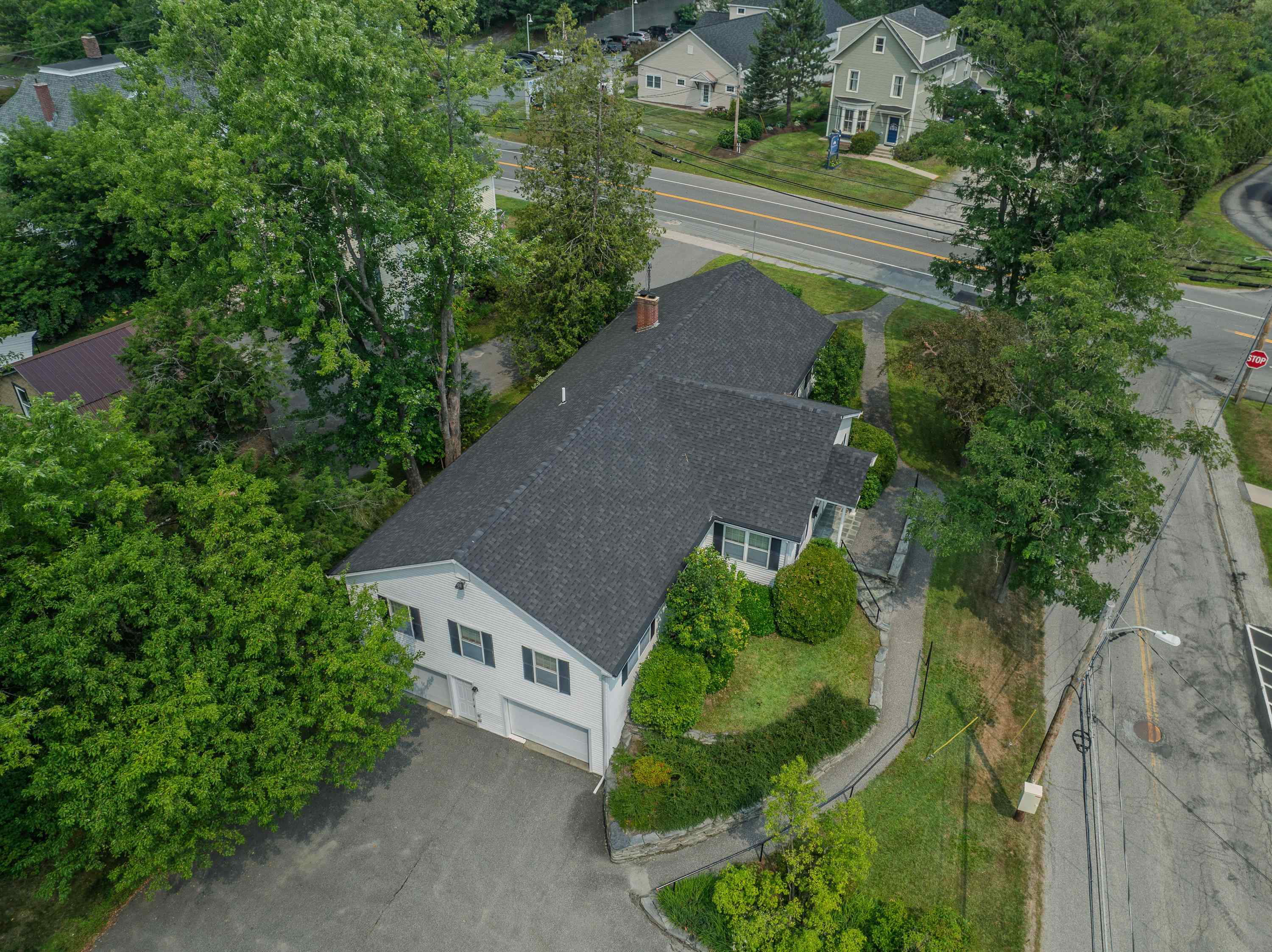188 Cottage Street Littleton, NH 03561 - Photo 4 of 45