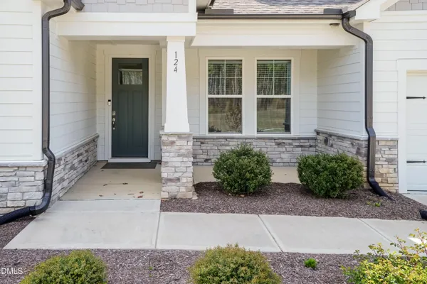 $2,495 | 124 Clapper Lane, Holly Springs, NC 27540