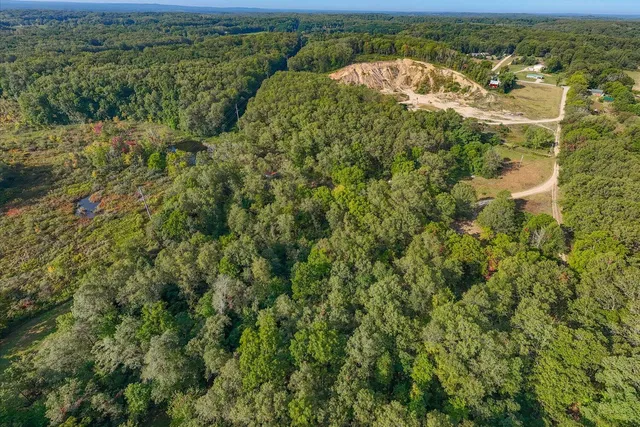 $274,900 | 5750 Wood School Road, Freeport, MI 49325