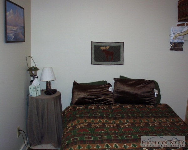 6535 Summit Road Purlear, NC 28665 - Photo 14 of 25 Gallery Image 14