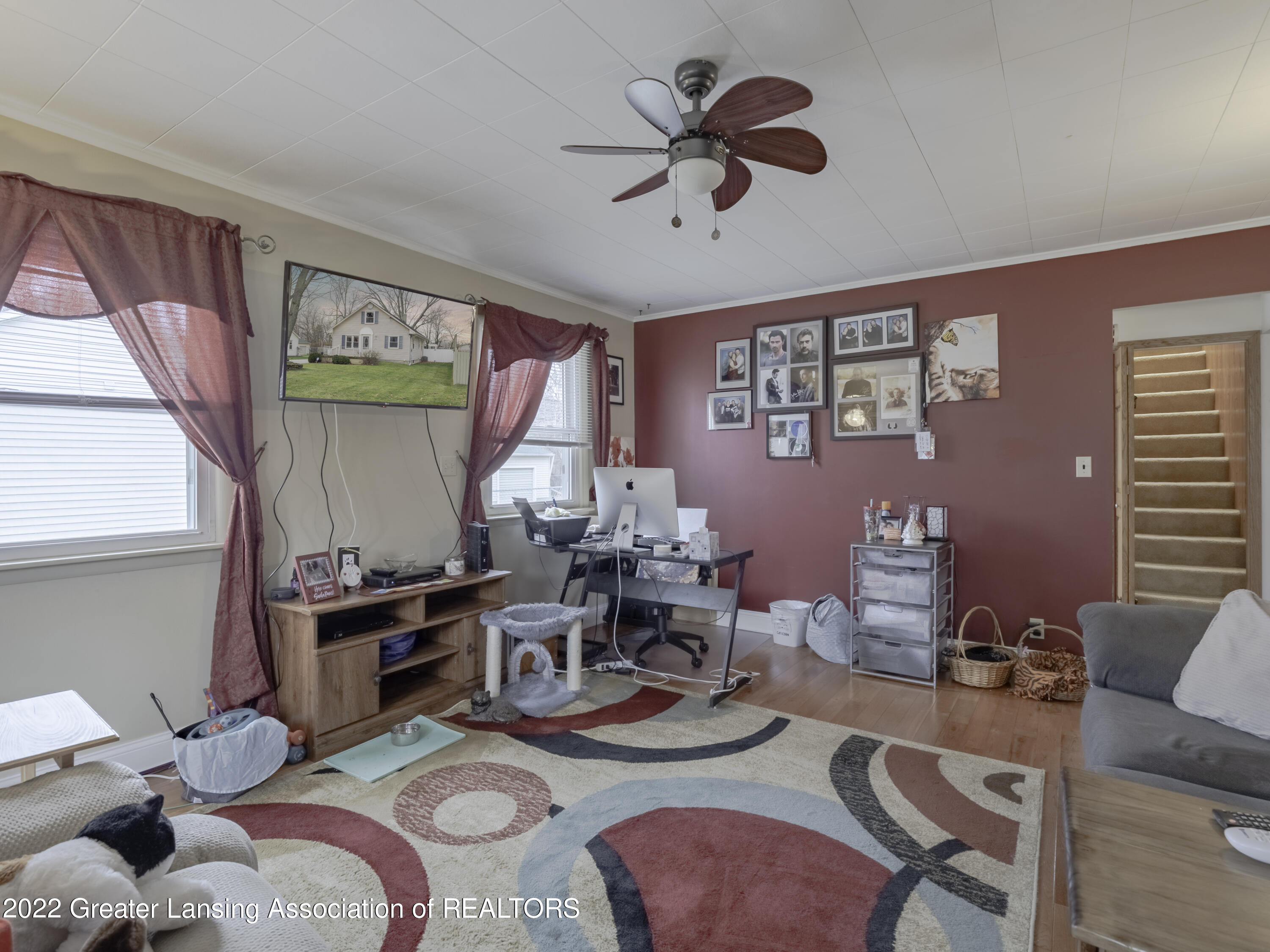 408 Clement Road Lansing, MI 48917 - Photo 3 of 26 408_Clement_Rd_043-HDR-Edit