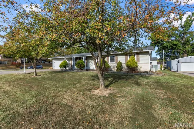 $342,500 | 306 Cleo Street, Perryville, MO 63775