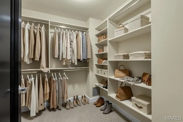 $320,000 | 4901 Washington Boulevard, Unit 4B, St. Louis, MO 63108