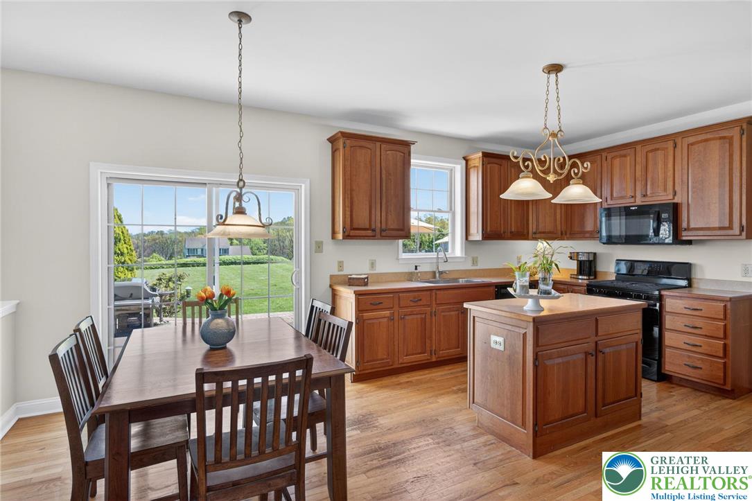 353 Farmington Road Breinigsville, PA 18031 - Photo 18 of 41