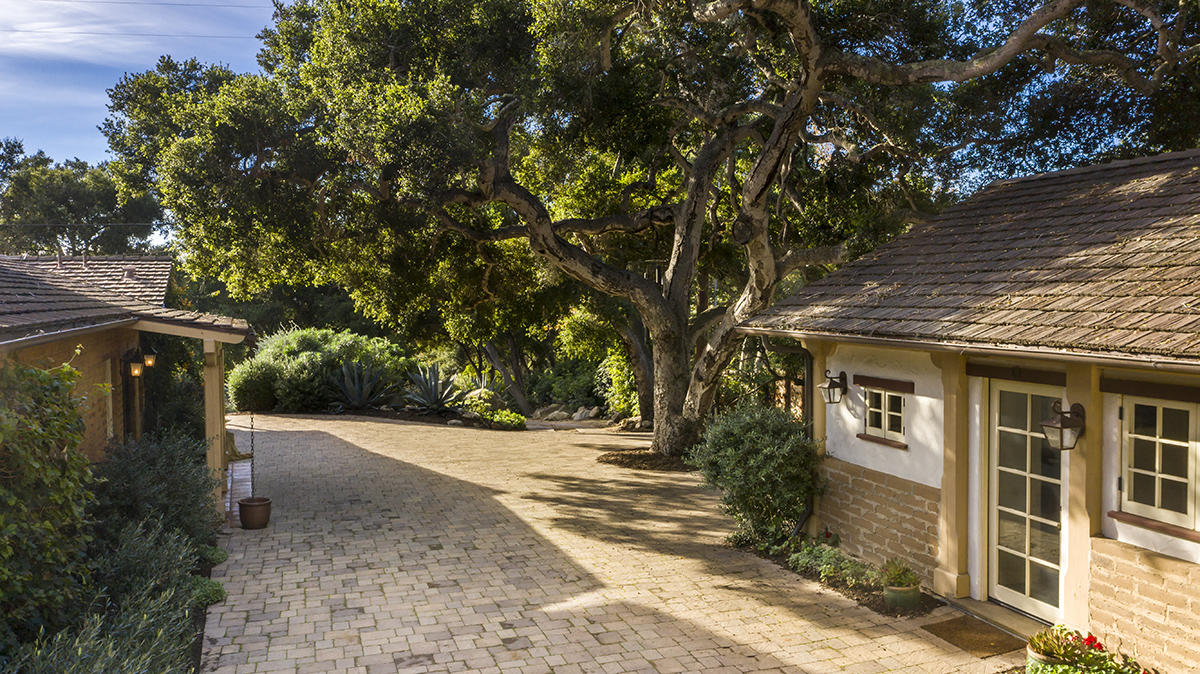 2960 Torito Road Santa Barbara, CA 93108 - Photo 4 of 18 Motor Court