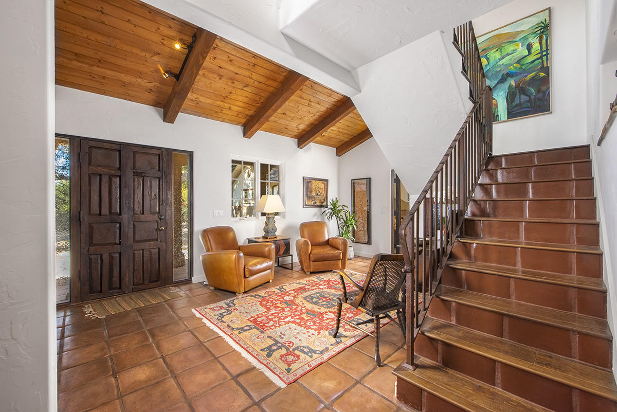 2960 Torito Road Santa Barbara, CA 93108 - Photo 6 of 18 Entry