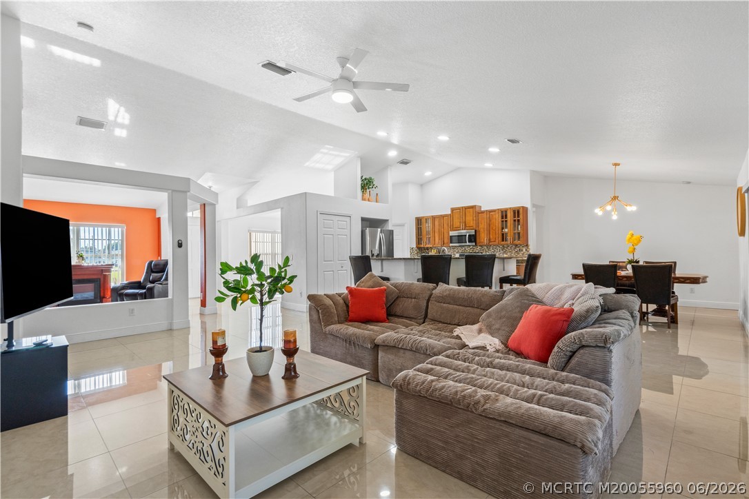 3041 Southeast Wake Road Port St. Lucie, FL 34984 - Photo 10 of 38 Gallery Image 10