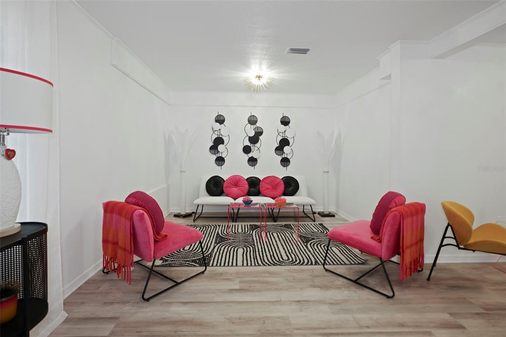 559 Scotland Street Dunedin, FL 34698 - Photo 15 of 66