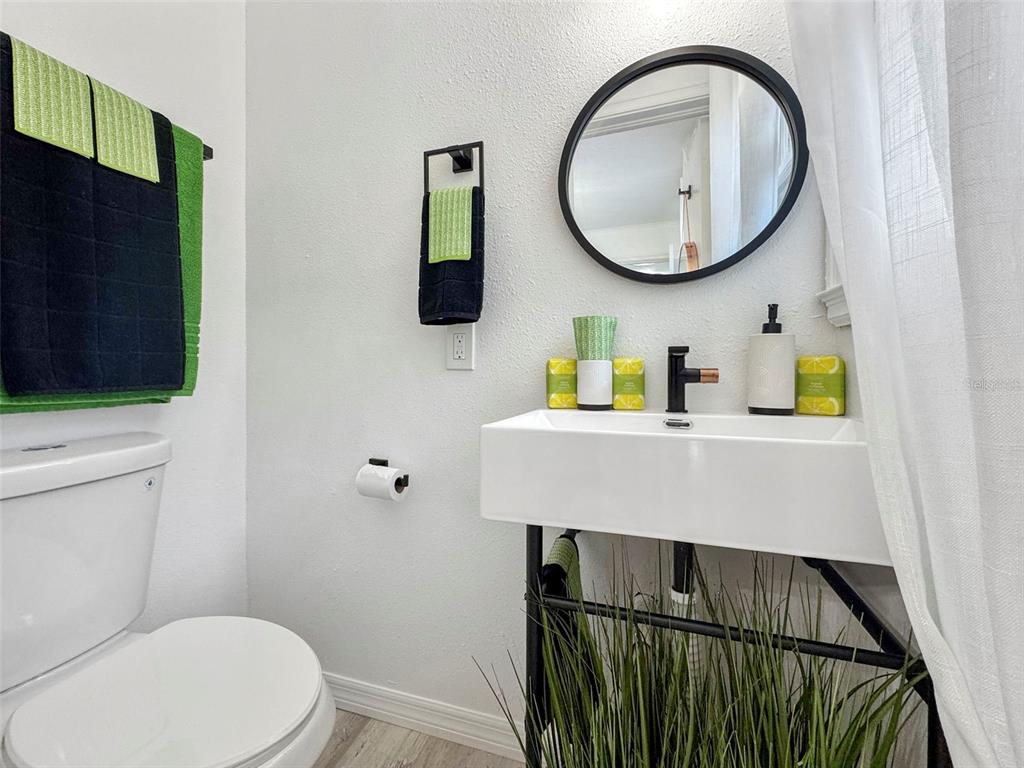 559 Scotland Street Dunedin, FL 34698 - Photo 33 of 66