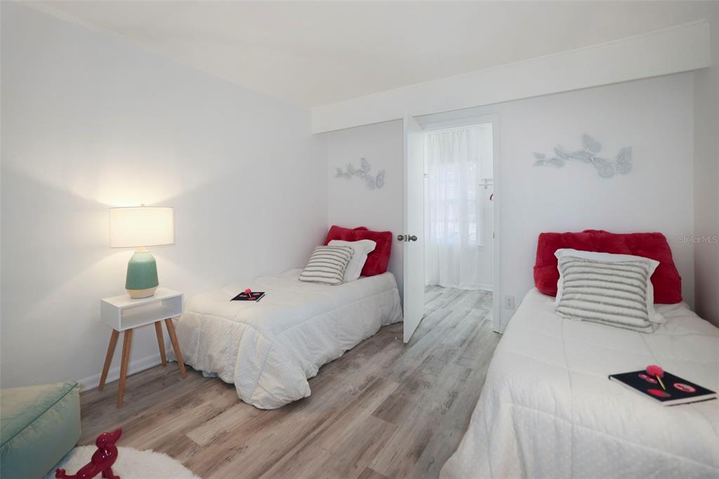 559 Scotland Street Dunedin, FL 34698 - Photo 38 of 66