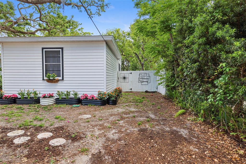 559 Scotland Street Dunedin, FL 34698 - Photo 46 of 66