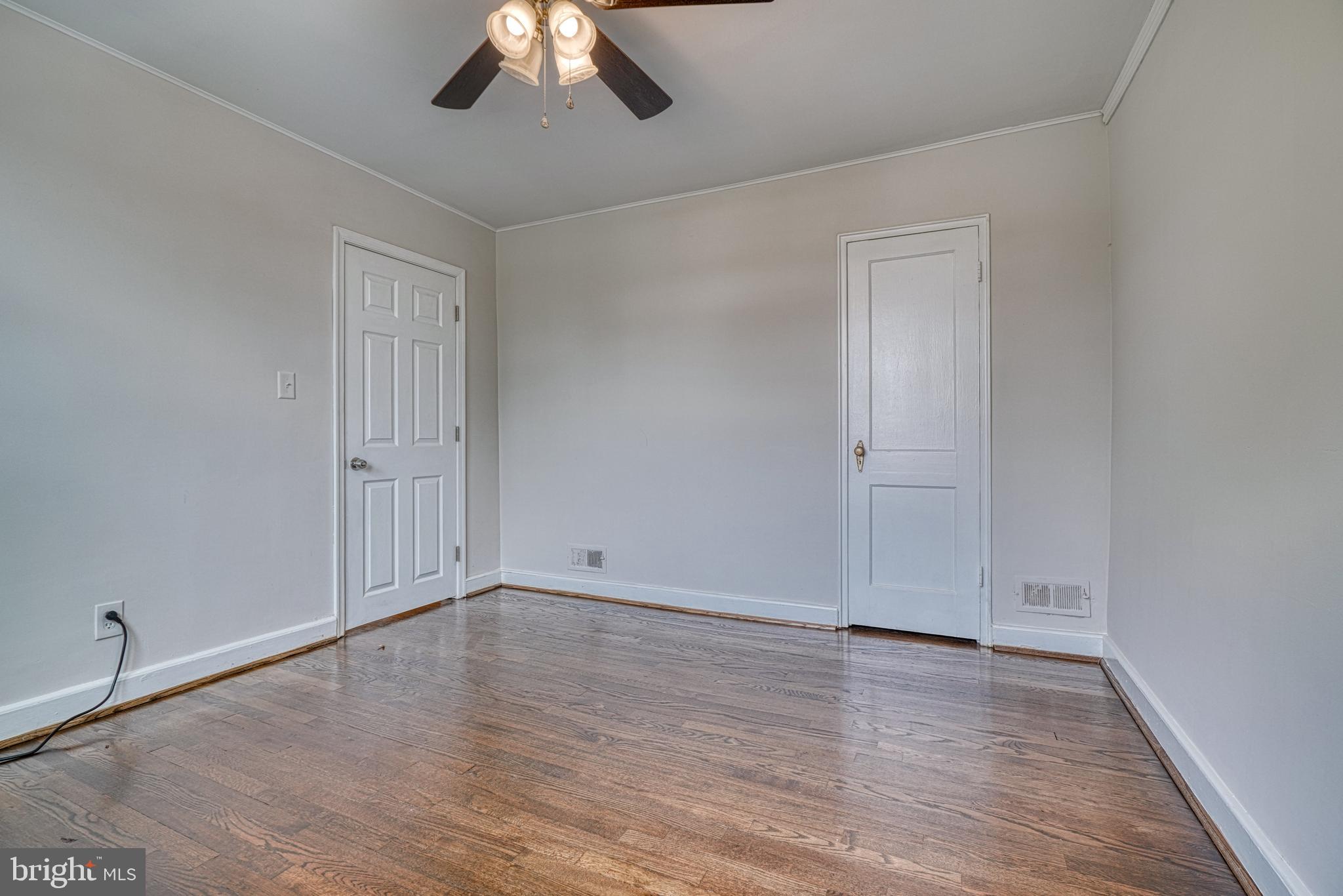 888 Benninghaus Road Baltimore, MD 21212 - Photo 26 of 42 Lots of space and light