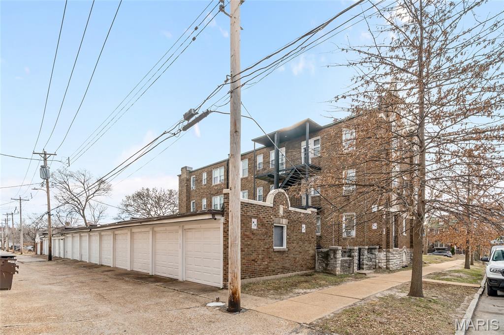 3862 South Spring Avenue St. Louis, MO 63116 - Photo 7 of 14