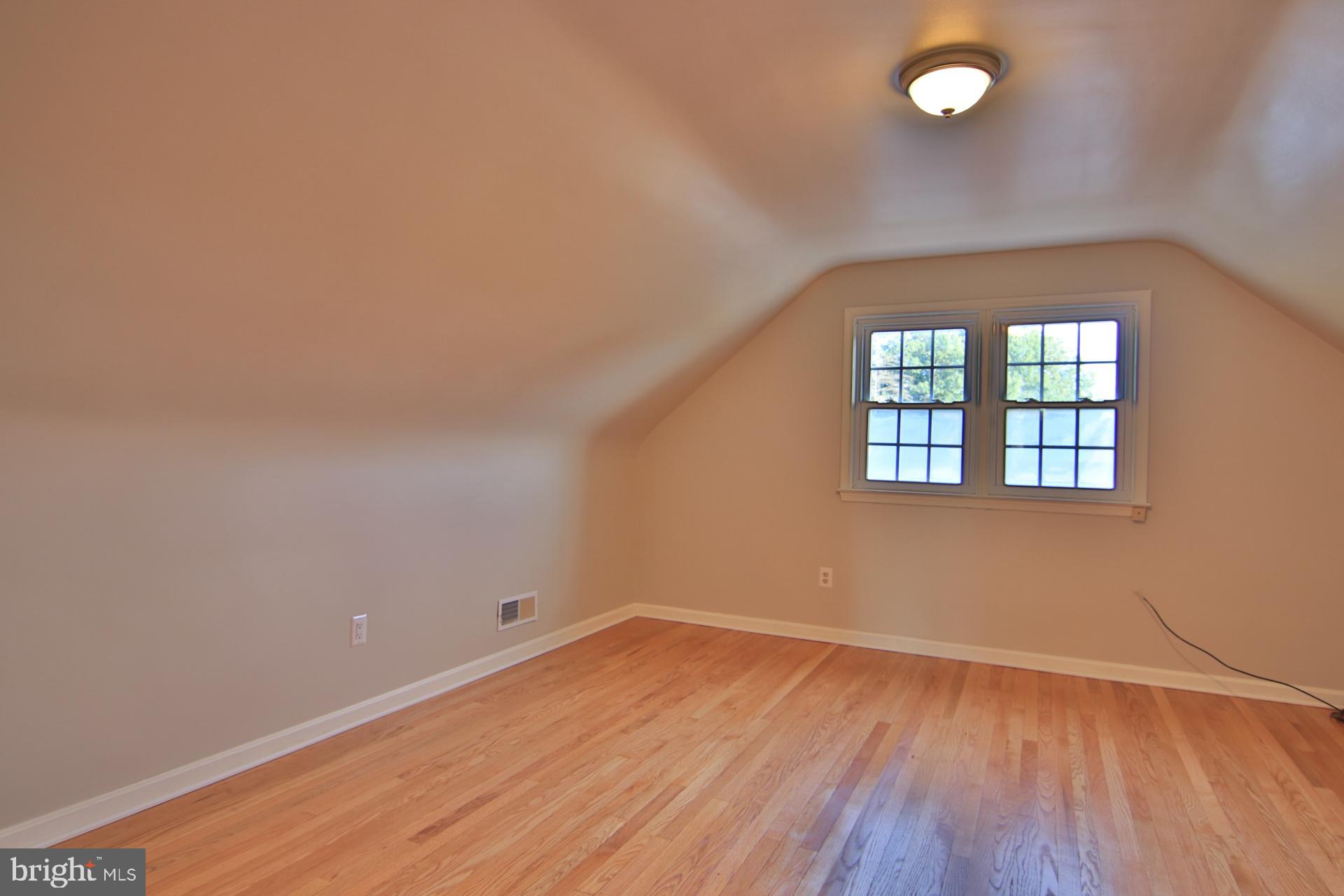 714 East Maple Road Linthicum, MD 21090 - Photo 24 of 42 Bedroom 4