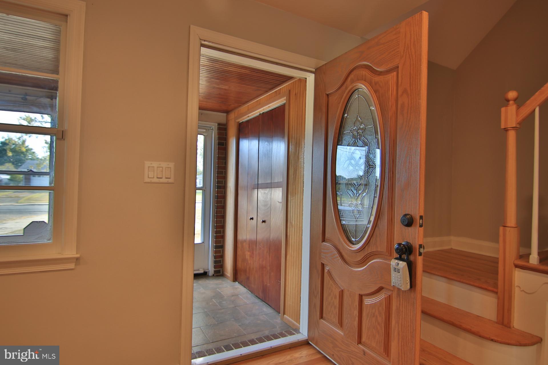 714 East Maple Road Linthicum, MD 21090 - Photo 4 of 42 Entrance