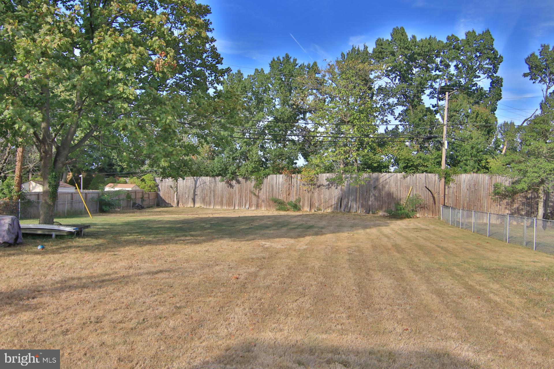 714 East Maple Road Linthicum, MD 21090 - Photo 36 of 42 Oversized Rear Fenced Yard