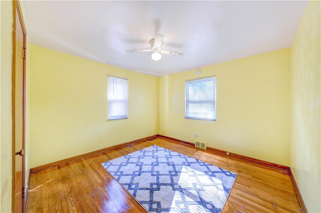 1233 Holmes Street McKees Rocks, PA 15136 - Photo 13 of 24