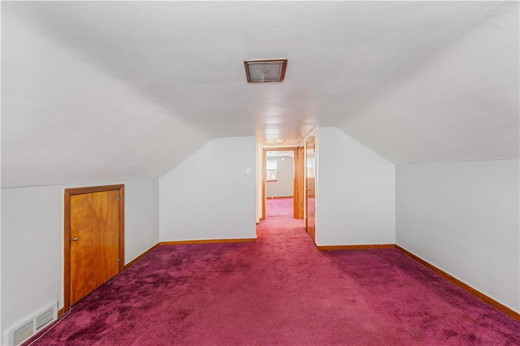 1233 Holmes Street McKees Rocks, PA 15136 - Photo 15 of 24