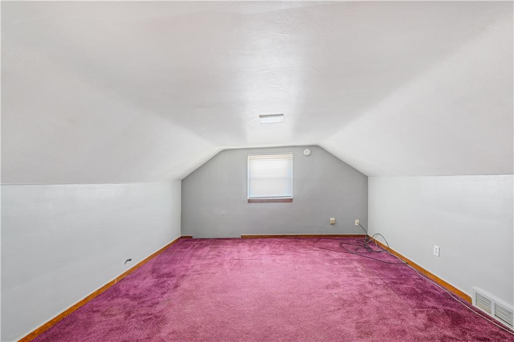 1233 Holmes Street McKees Rocks, PA 15136 - Photo 16 of 24