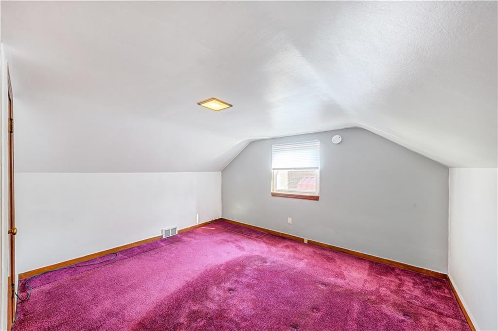 1233 Holmes Street McKees Rocks, PA 15136 - Photo 19 of 24