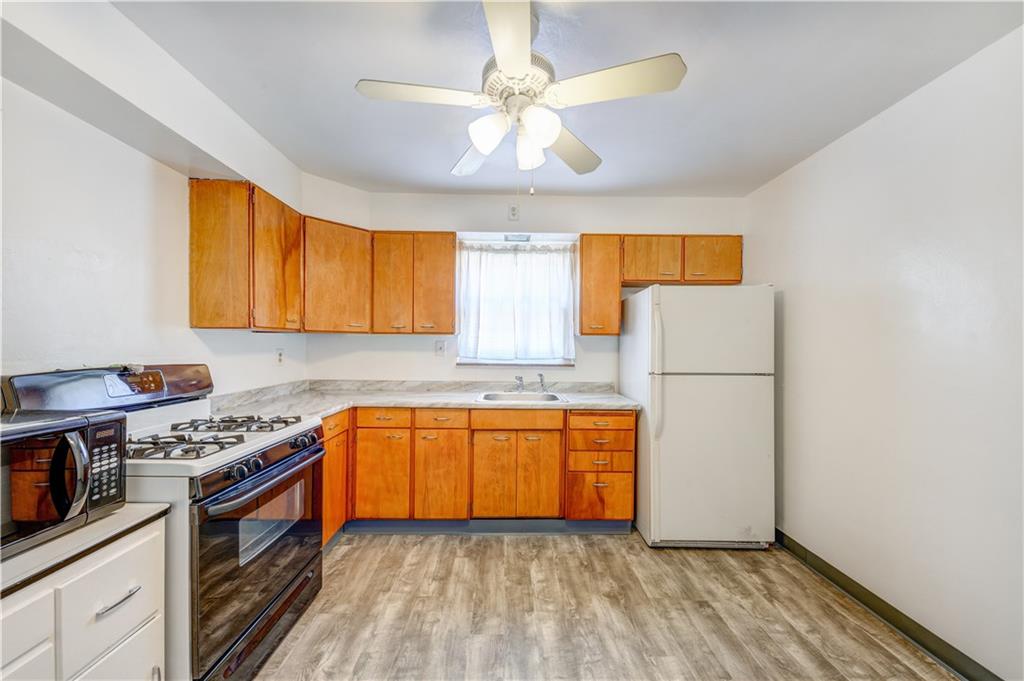 1233 Holmes Street McKees Rocks, PA 15136 - Photo 8 of 24