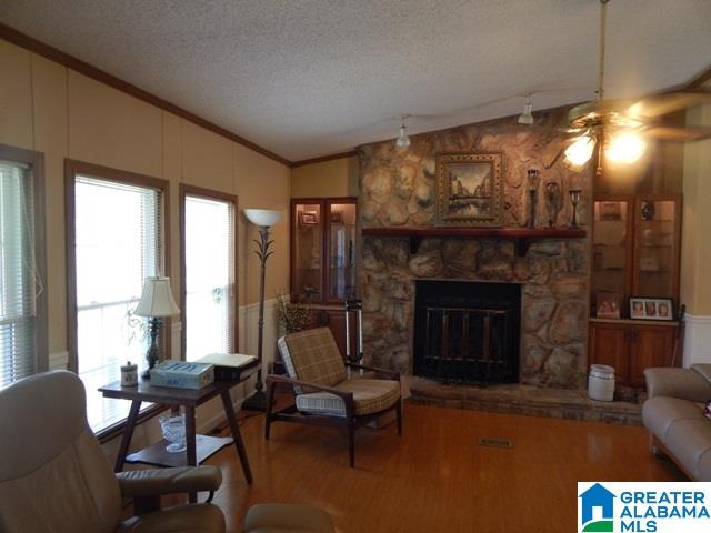 405 St Smith Circle Cropwell, AL 35054 - Photo 3 of 34