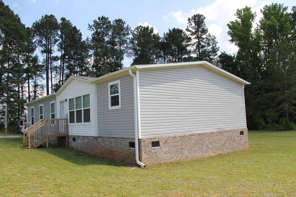 1034 Old Edgefield Road Ninety Six, SC 29666 - Photo 4 of 46 Gallery Image 4