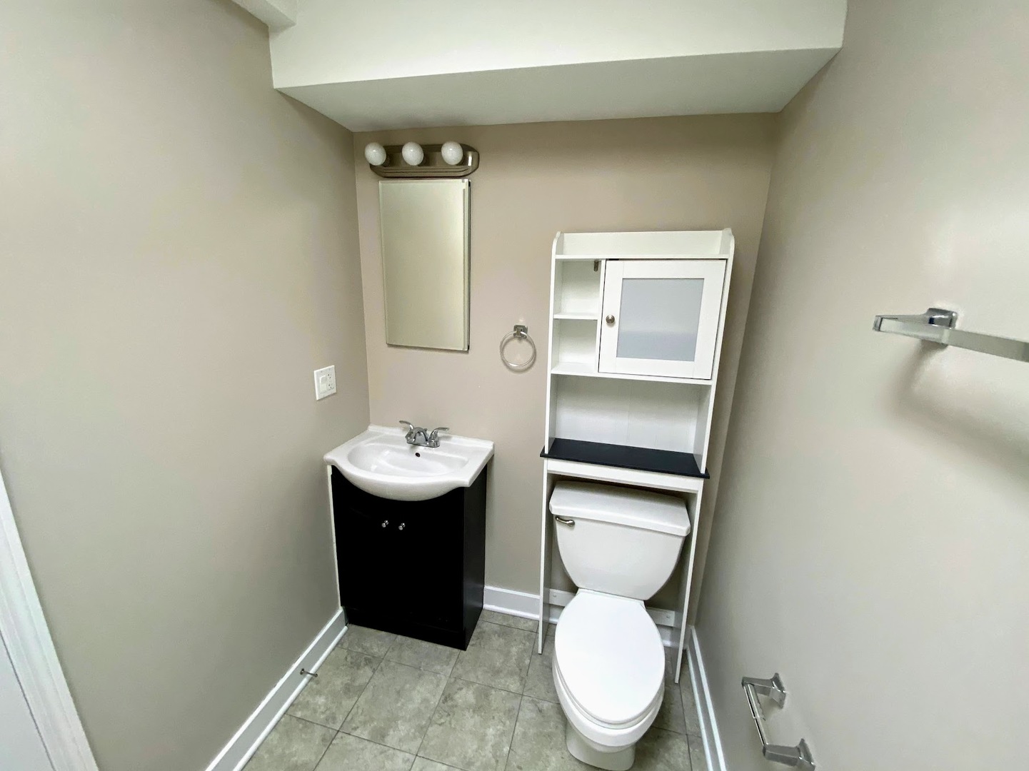 2245 West 21st Street, Unit 4 Chicago, IL 60608 - Photo 11 of 16 a bathroom with a toilet and a sink