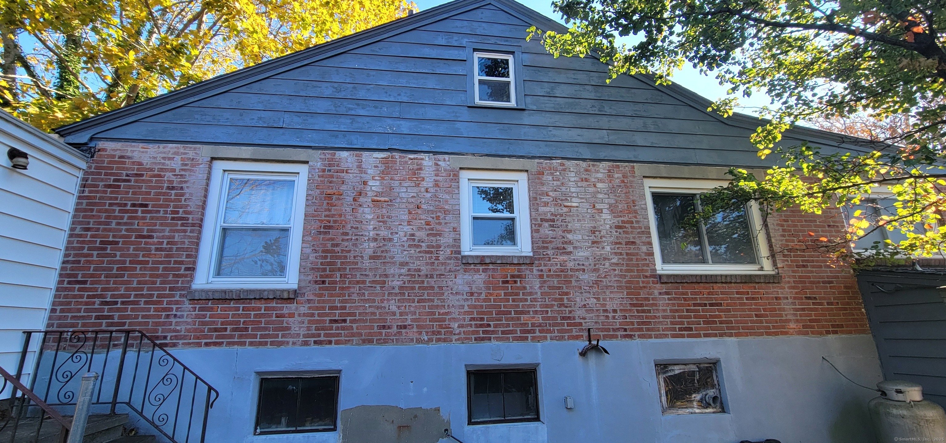 118 Bloomingdale Road Waterford, CT 06375 - Photo 7 of 29