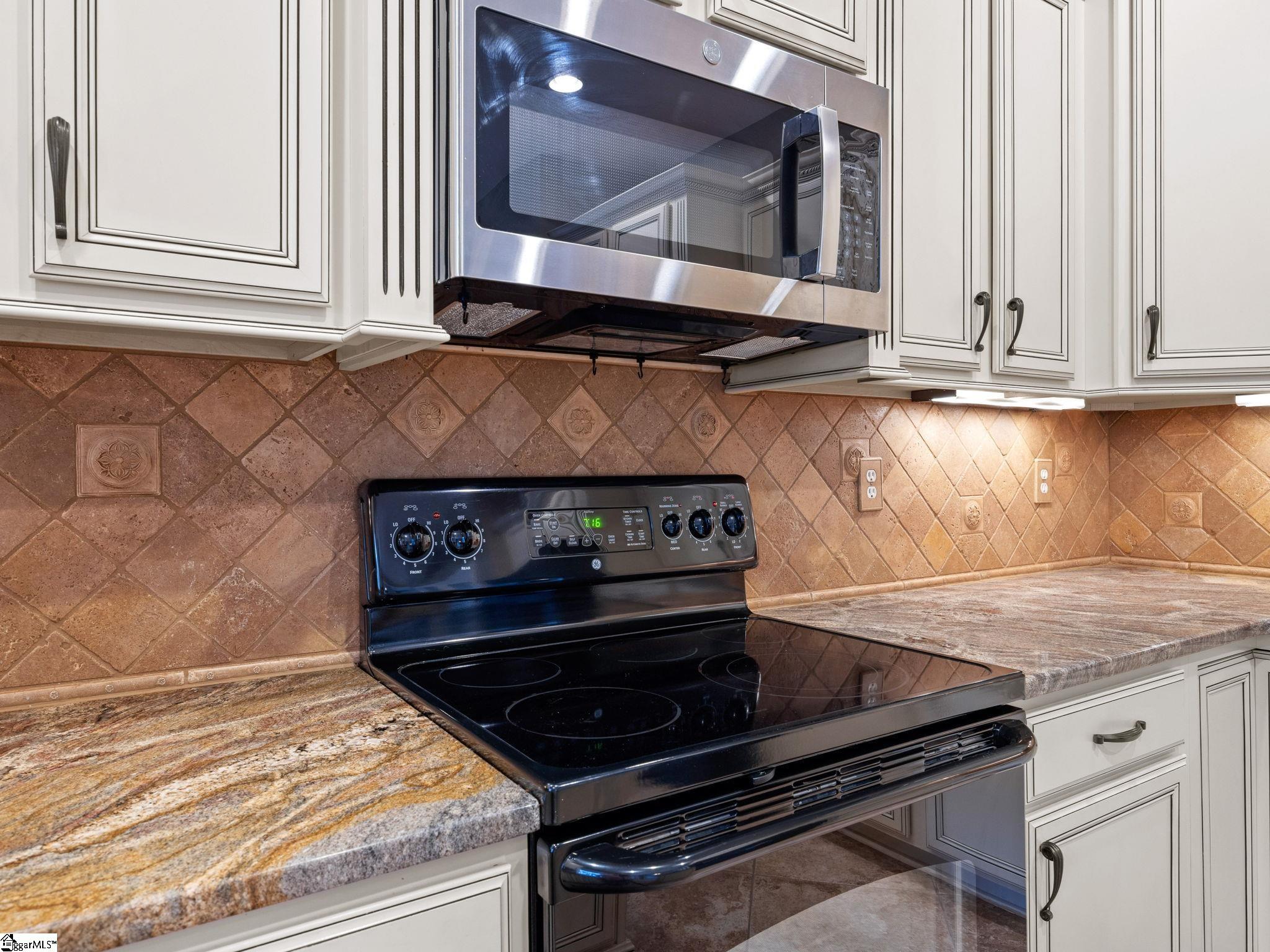 43 Hurshfield Court Taylors, SC 29687 - Photo 12 of 39