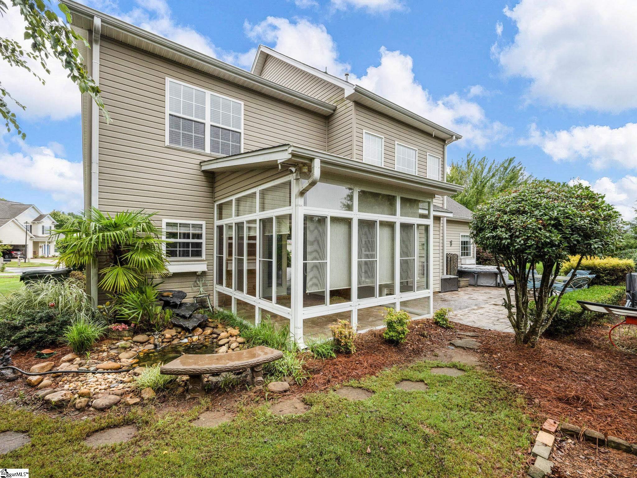 43 Hurshfield Court Taylors, SC 29687 - Photo 3 of 39