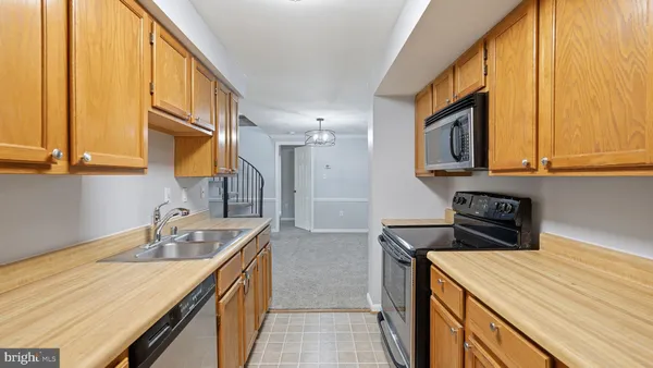 $2,175 | 12333 Wadsworth Way, Woodbridge, VA 22192