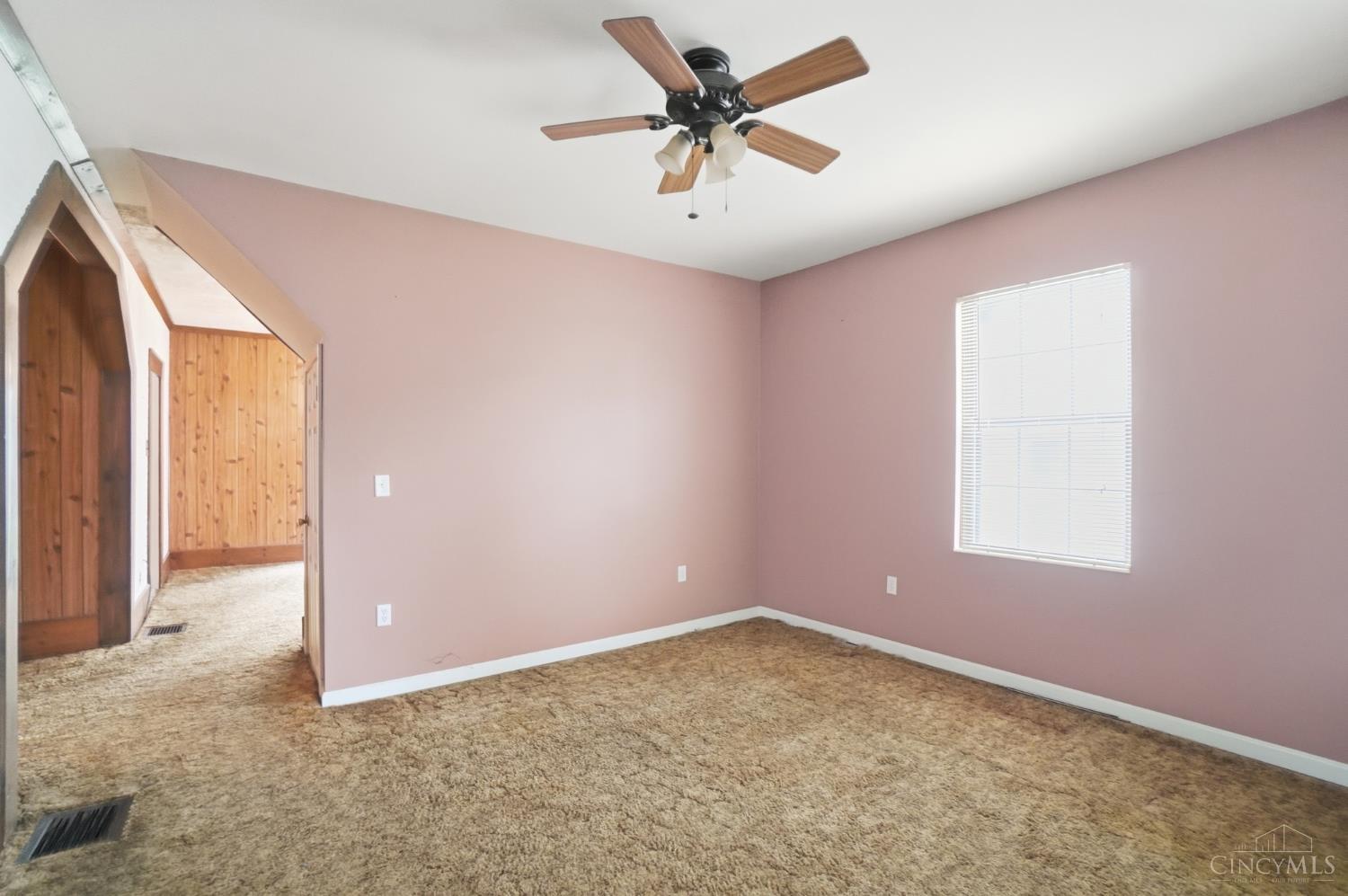 1414 Beacon Road Cincinnati, OH 45230 - Photo 7 of 33