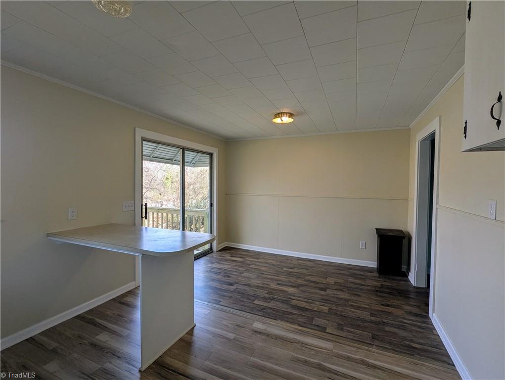 119 Cox Avenue Elkin, NC 28621 - Photo 4 of 14 Dining