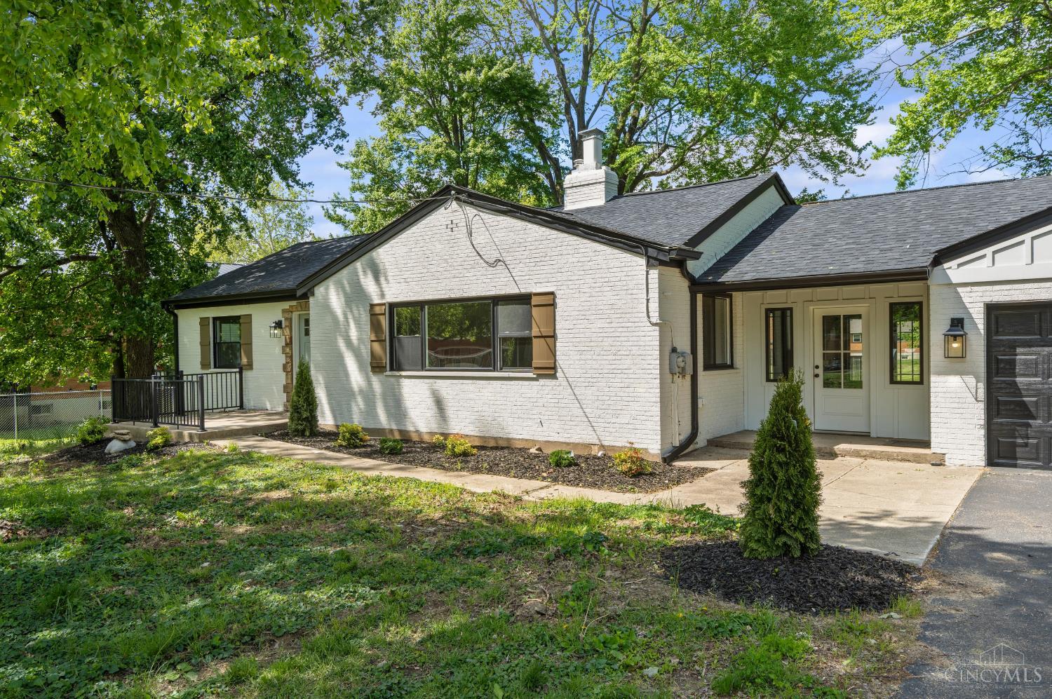 2836 Banning Road Cincinnati, OH 45239 - Photo 3 of 43