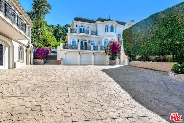 $20,000 | 11244 Briarcliff Lane, Studio City, CA 91604