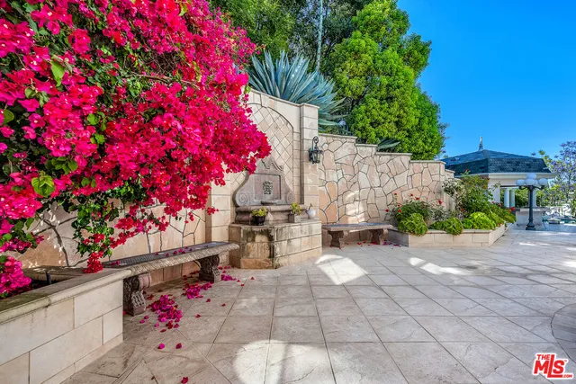 $20,000 | 11244 Briarcliff Lane, Studio City, CA 91604