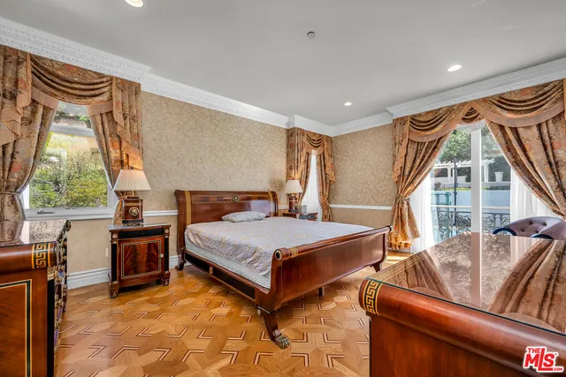 $20,000 | 11244 Briarcliff Lane, Studio City, CA 91604