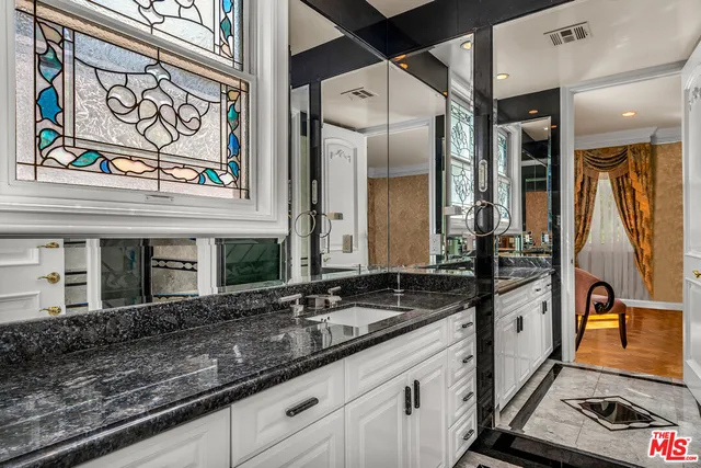 $20,000 | 11244 Briarcliff Lane, Studio City, CA 91604