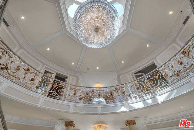 $20,000 | 11244 Briarcliff Lane, Studio City, CA 91604