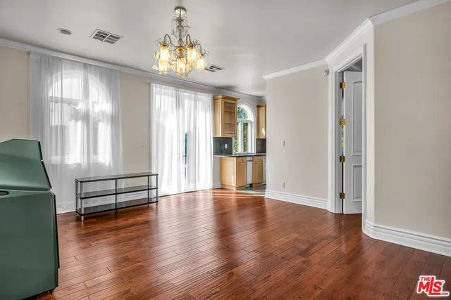 $20,000 | 11244 Briarcliff Lane, Studio City, CA 91604