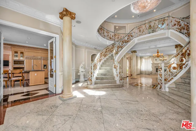 $20,000 | 11244 Briarcliff Lane, Studio City, CA 91604