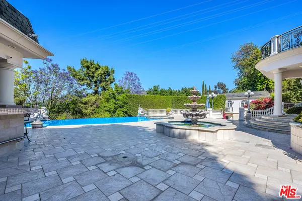 $20,000 | 11244 Briarcliff Lane, Studio City, CA 91604