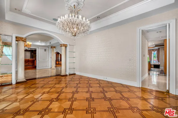 $20,000 | 11244 Briarcliff Lane, Studio City, CA 91604