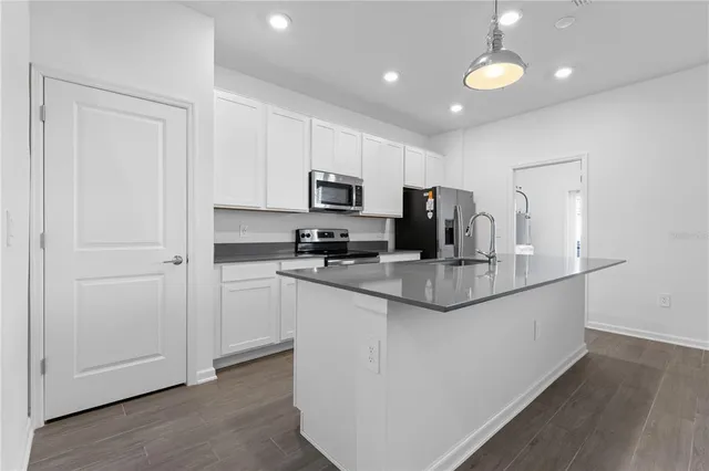 $2,800 | 15633 Water Spring Boulevard, Winter Garden, FL 34787