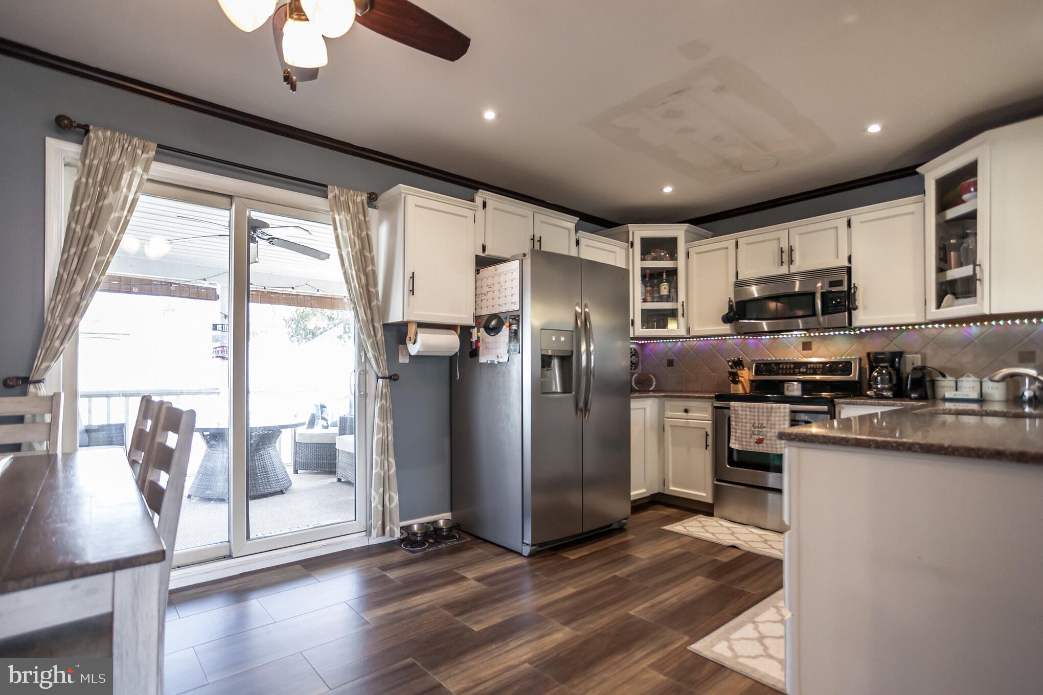 46 Queens Bridge Road Levittown, PA 19057 - Photo 13 of 29 Gallery Image 13