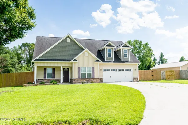 $1,850 | 310 Cabinwood Court, Richlands, NC 28574