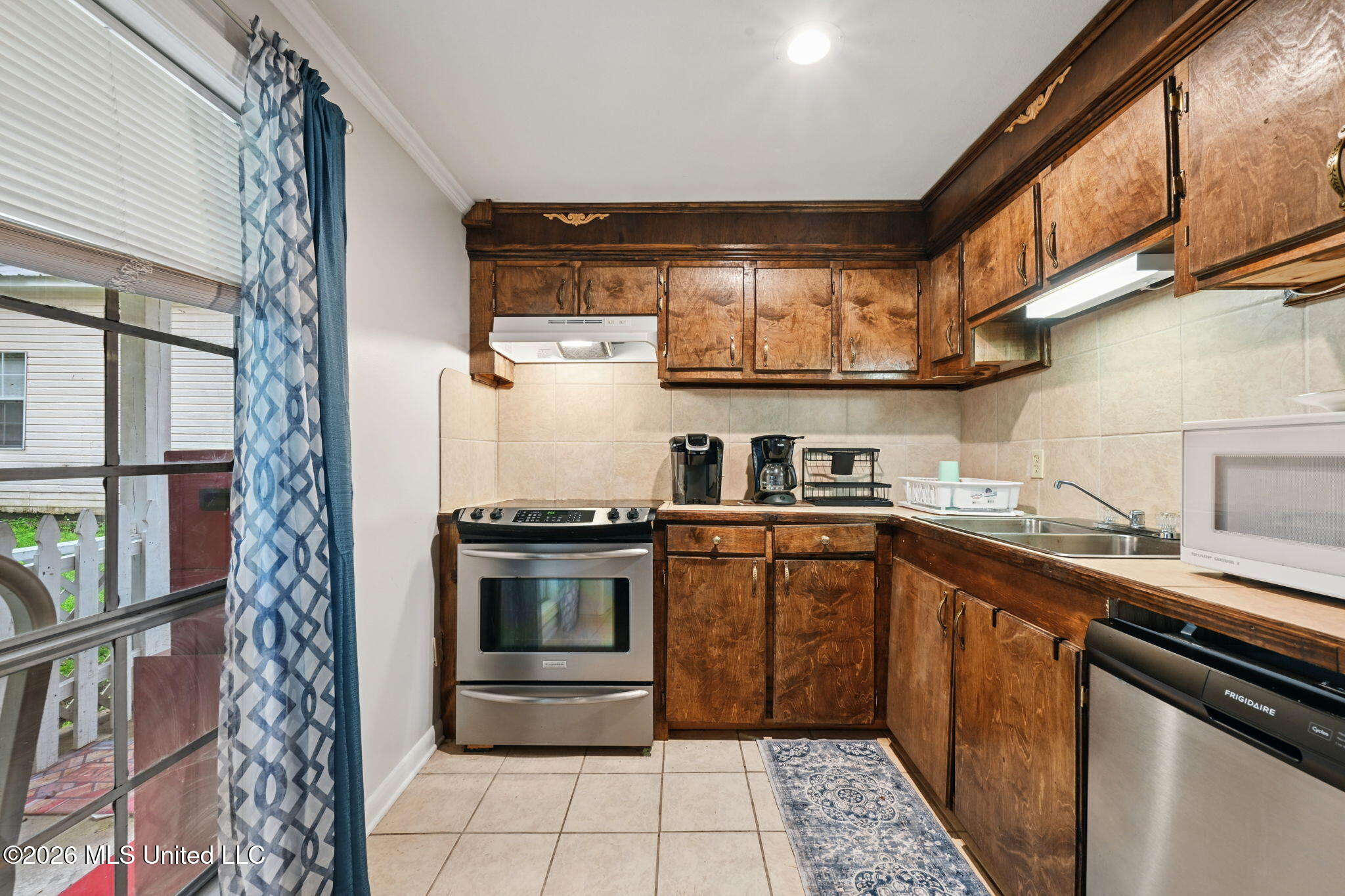 102 West Myrtle Street, Unit A Magnolia, MS 39652 - Photo 3 of 10 102 W Myrtle St_035
